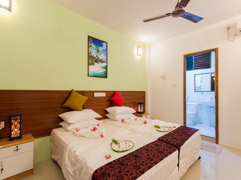 Liberty Guest House Maldives Mahibadhoo 外观 照片